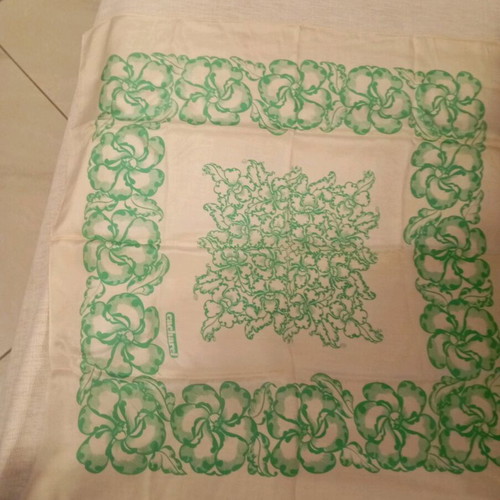Square scarf like new, white and green