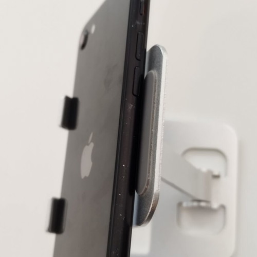 Refurbished iPhone SE 2020 3GB/128GB Dual Sim black used