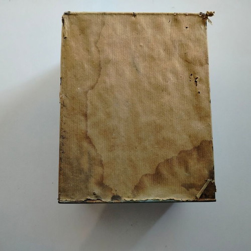 Sealed box with powder used, early 20th century