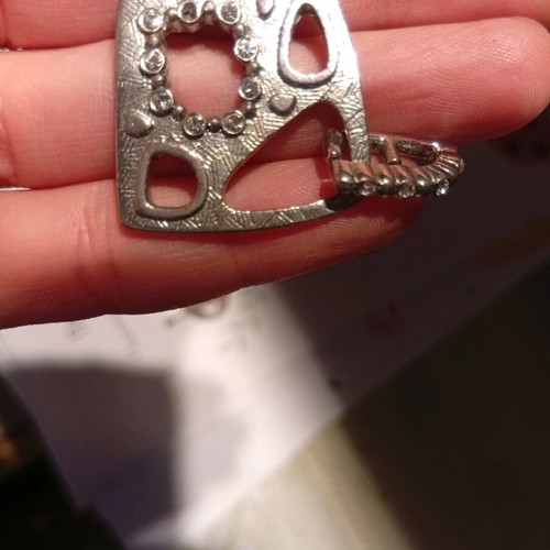 Pendant used with small diamonds and beautiful details silver