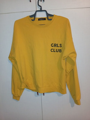 Pink Woman yellow crop sweatshirt GRLS CLUB size M new
