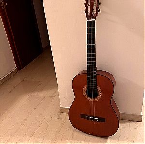 Κλασσική κιθάρα από Ιταλία με θήκκη και παρελκόμενα