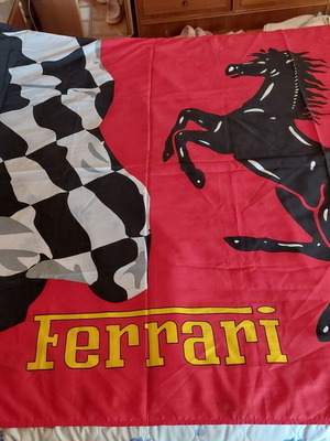 Σημαία Ferrari σαν καινούργιο, 2m×1.38m, αγοράστηκε στο Μαρανέλο Ιταλίας