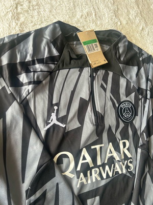 PSG Grey Training Top new, extra large