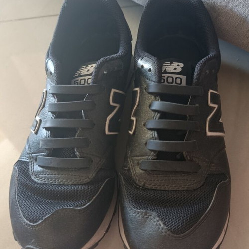 New Balance shoes in black