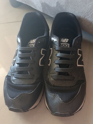 New Balance shoes in black