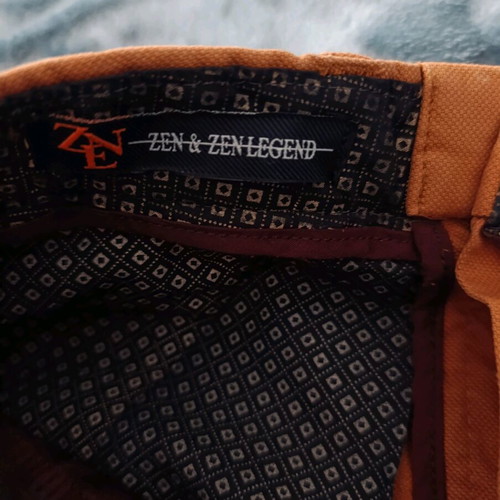 Men's Zen And Zen Legend chino pants like new, orange/brick size M