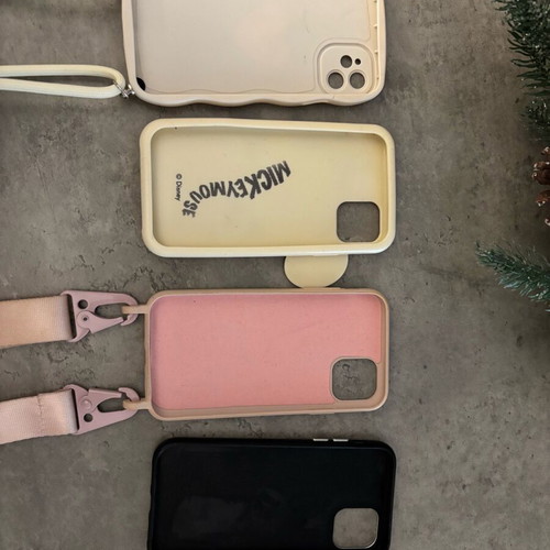 iPhone 11 or XR cases like new, pack of 4
