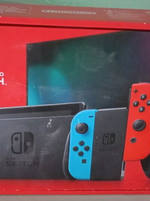Nintendo Switch κανονική έκδοση με αξεσουάρ και Pokémon Legends Arceus