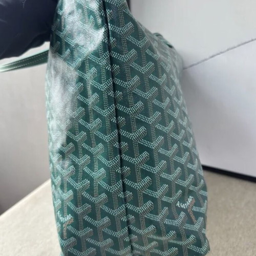 Goyard Tote Bag shoulder green like new, size Gm