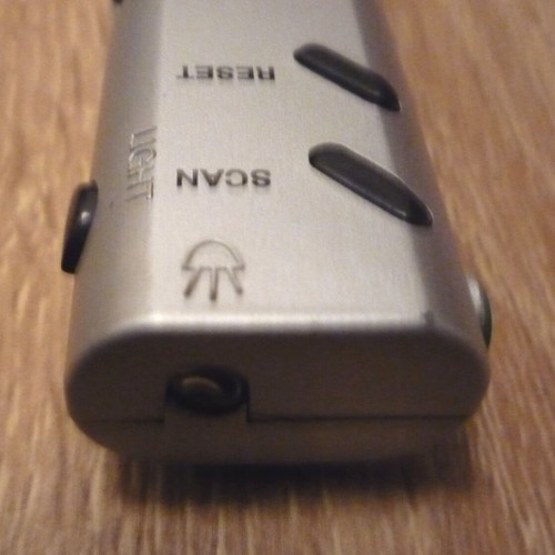 Digital FM Pocket Radio with Flashlight like new