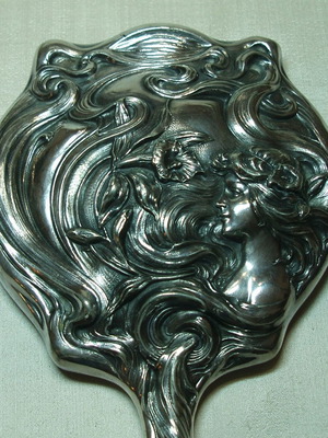 Art Nouveau επαργυρός καθρέπτης μεταχειρισμένος, φιλοτεχνημένος 20ου αιώνα