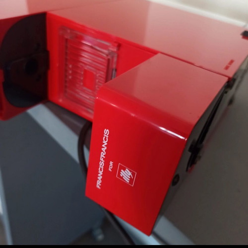 Illy Iperespresso Y3A Red coffee machine unused