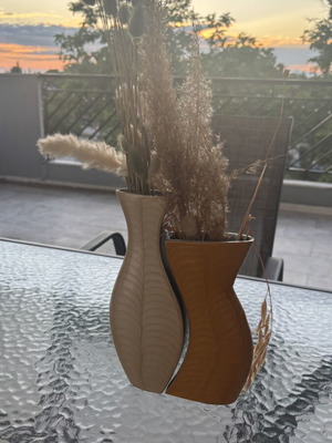 Σετ διακοσμητικά βάζα από πορσελάνη μεταχειρισμένα