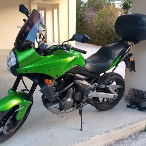 Kawasaki Versys 650 motorcycle used, 2012, 43,300 km, Kappa 46L top case