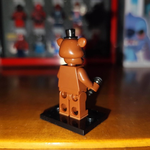 Freddy Fazbear minifigure like new with stand and microphone