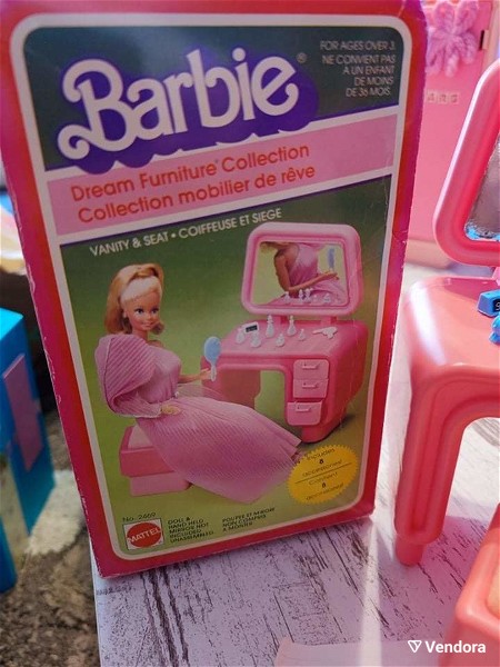 Coiffeuse de rêve de Barbie / Barbie Light up vanity