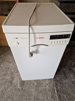 Bosch 45cm dishwasher used, free-standing compact model