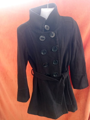 Emanuel Navaro черно палто като ново с двойна редица копчета