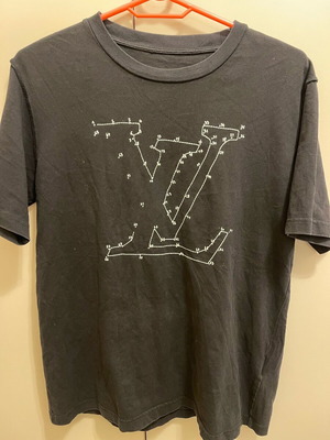 Louis Vuitton t-shirt size S like new, black