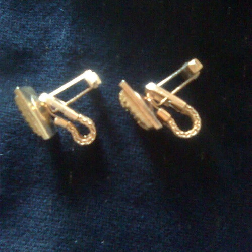 Earrings like new