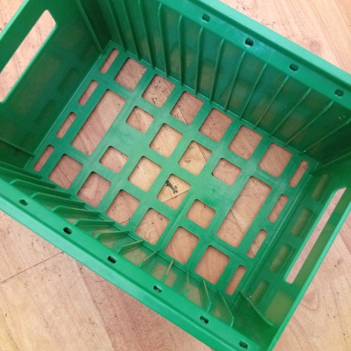 Heineken CD holder used, plastic 14-slot beer crate style