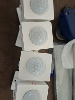 4x SONOFF SNZB-03 ZIGBEE SMART MOTION SENSOR + 4x stands