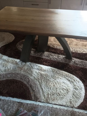 Set of 2 used living room rugs with different designs, 270x213 cm each