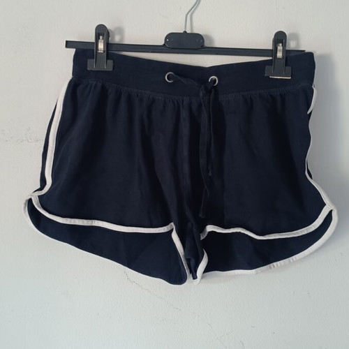 Esmara shorts with drawstring waist, size M