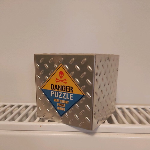 Παιχνίδι Danger Puzzle 2003 σε πολύ καλή κατάσταση