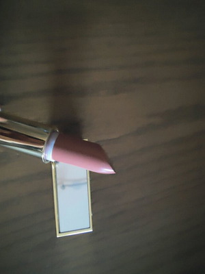 Estee Lauder Pure Color Envy lipstick new, shade Knockout Nude
