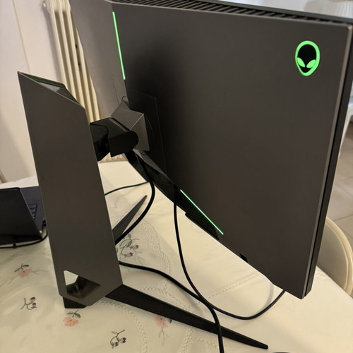 Alienware Monitor 240Hz 1ms GSync Like New