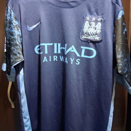 Manchester City jersey size Large like new