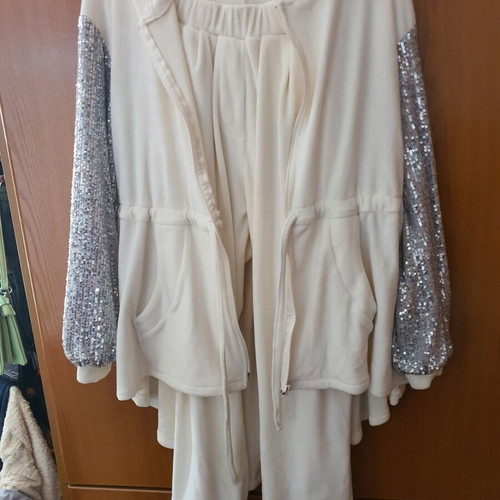 Shine 2gether velvet tracksuit set with sequins new, beige
