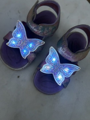 Branded purple sandals size 25, used, excellent condition