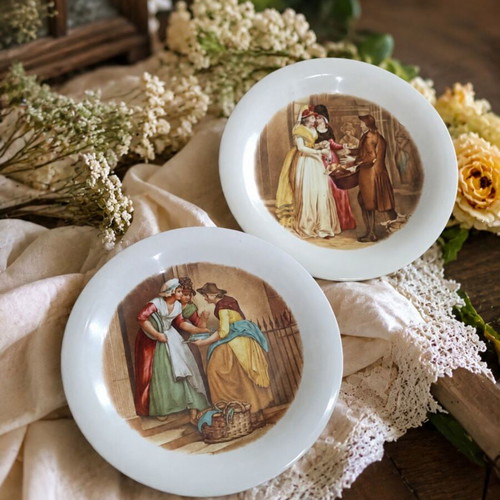 Candia vintage decorative plates set of 2 20cm romantic scene like new