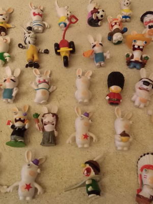 Rabbits figures like new pack