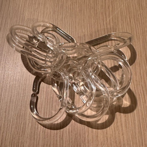 Shower curtain rings like new