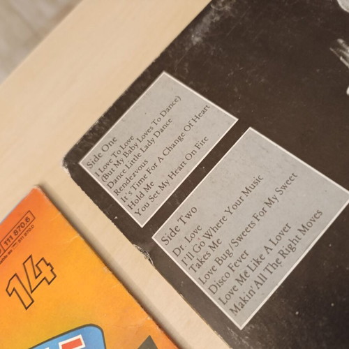 Set of 3 used vinyl records with Tina Charles, Country Beat & Young People Hits