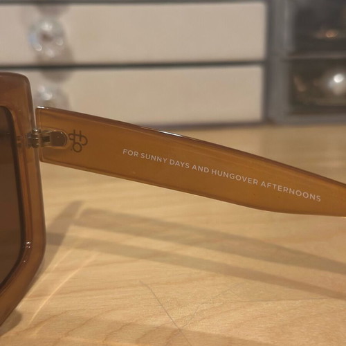 Chpo sunglasses brown like new, all time classic