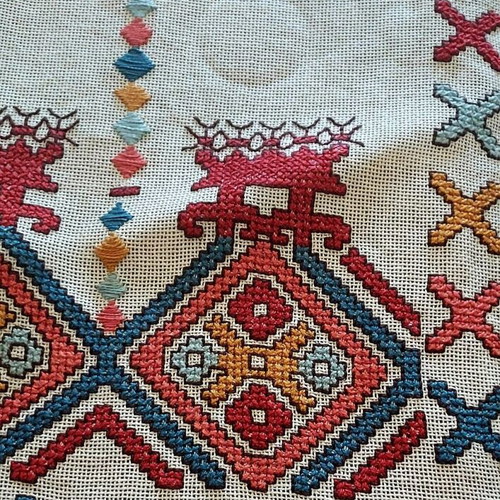 Handmade Cretan Embroidered Table Runner like new