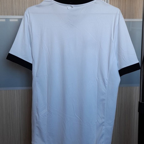 Πόλο αθλητικό Umbro καινούργιο, μέγεθος M, ταιριάζει και σε L, μαύρο και άσπρο