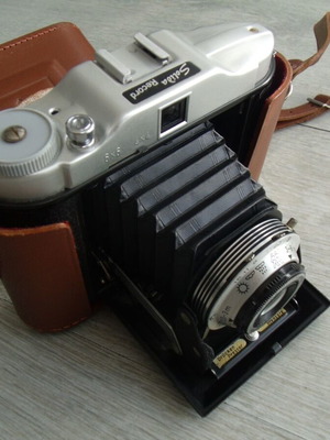 Стар фотоапарат с мех Franka Solida Record употребяван