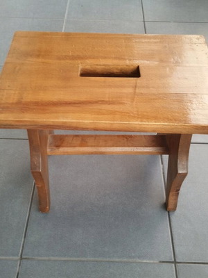 Handmade stool from solid wood, like new, 40x25x33cm