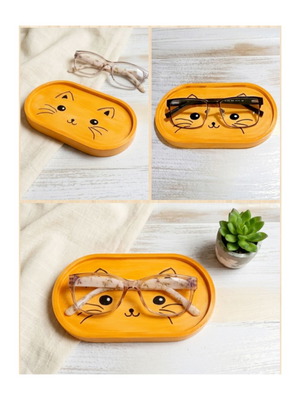Handmade ceramic tray with cat design for glasses or jewelry