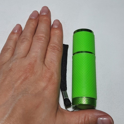 Mini UV LED Nail Dryer 9W like new, portable manicure tool