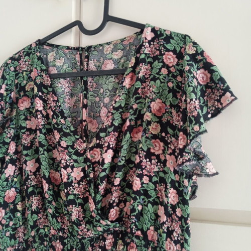 Floral playsuit small, like new, multicolor