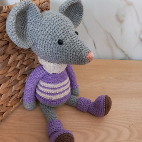 Mouse with Turtleneck Handmade Knitted New 13 cm