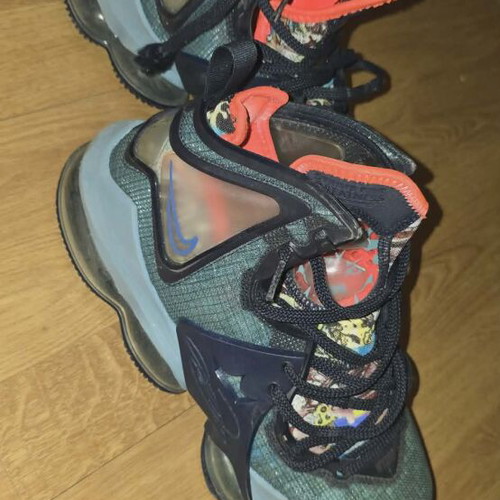 Nike LeBron 19 Fast Food basketball shoes like new, Dutch Blue