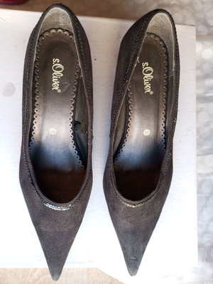 S.Oliver leather black pumps like new